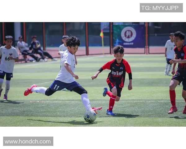 以青训为核心推动足球发展助力青少年成长与未来竞技力提升 以青训为核心推动足球发展助力青少年成长与未来竞技力提升