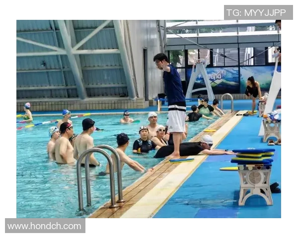 自由泳技巧全面提升课程 从基础动作到高阶训练全程指导